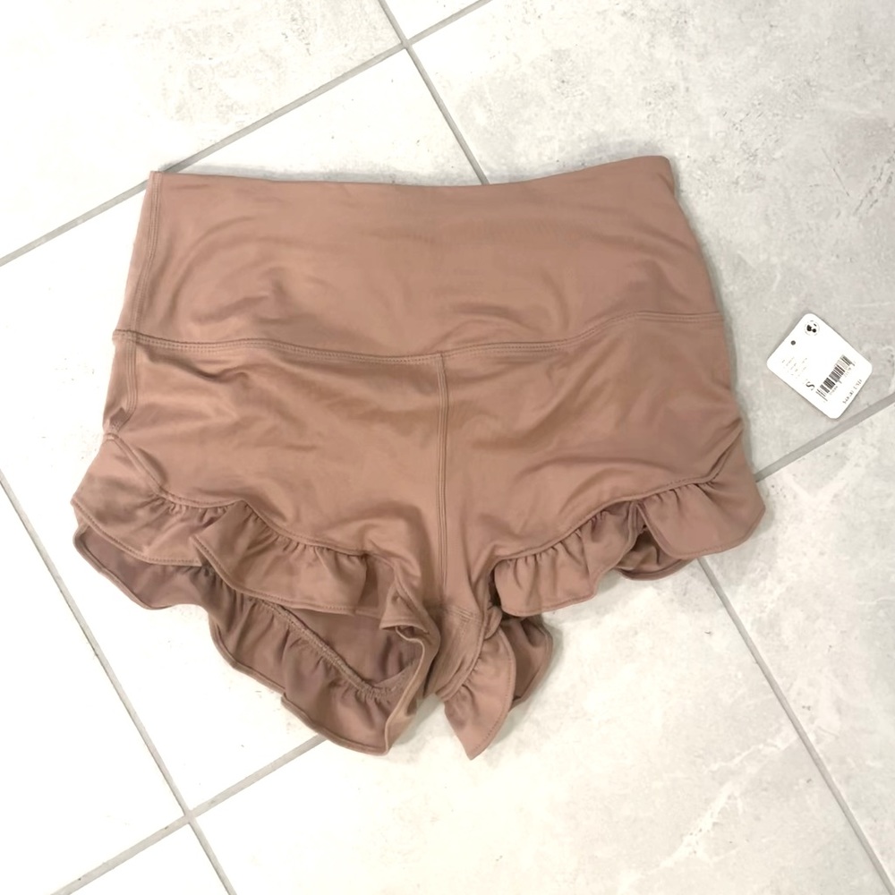 NWT Free People ruffle shorts